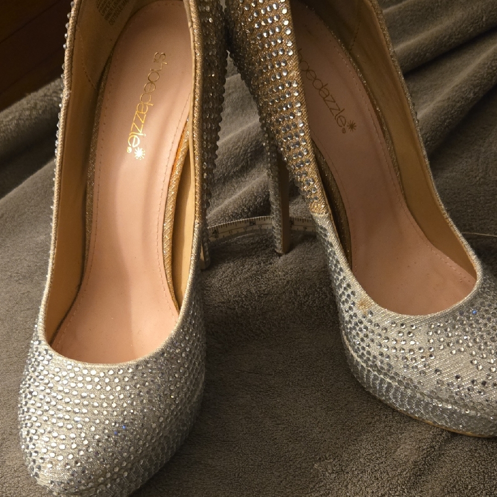 Shoe Dazzle Silver Of Crystal Embellished Heels